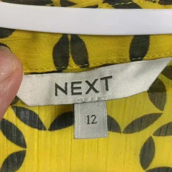 Next light, airy yellow w black summer dress, Lined, Long Sleeve, Button Up - Picture 4 of 10